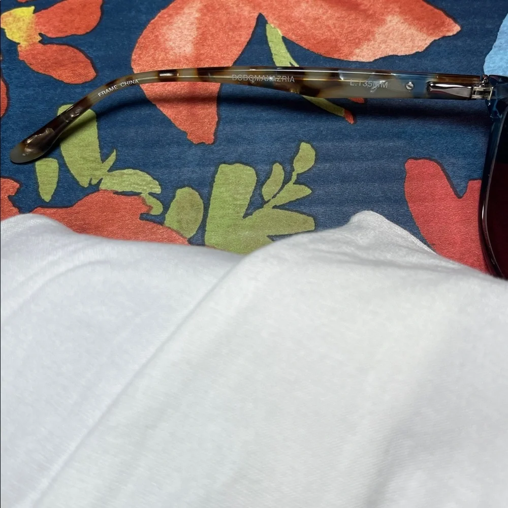 BCBG Max Azria chic printed